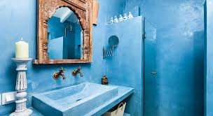 Vous pouvez également apporter plus d'originalité à votre salle de bain en complétant votre meuble avec un miroir, une colonne ou une robinetterie de marque. Tadelakt L Enduit Pour Une Deco Orientale