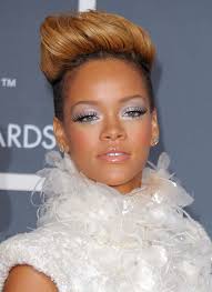 The Mohawk Story: A Hairstyle Born to Fight » EsteticaMagazine.com