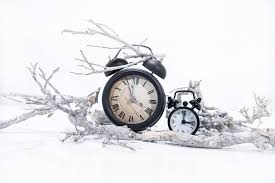 Daylight saving time and turning back the clocks might put us in danger of losing our minds due to the disruption to our senses. Daylight Savings Time Frequently Asked Questions And Answers For Psychiatrists