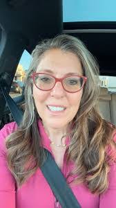 Tracy Slavik's Instagram, Twitter & Facebook