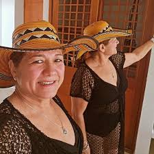 Farrah Fawcett、Kate Jackson 和Jaclyn Smith 在1976 年為《查理的天使隊》演出📷:道格拉斯·柯克蘭