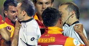 Bunlardan 4 'ünü fenerbahçe kazandı, 3 'ünü galatasaray kazandı, 1'i berabere bitti. Cuneyt Cakir Ve Engin Baytar Yine Karsi Karsiya Son Dakika Spor Haberleri