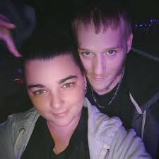 Danielle Amore (@danigirl1995) • Facebook, Connect with friends