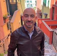 I vaccini funzionano molto bene. Matteo Bassetti Presenta La Moglie Chi E Maria Chiara Milano Vieusseux