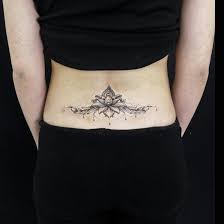 Lower Back Tattoo Mandala Tattoo Lotus Tattoo Bel Dovmesi Cicek Dovmesi Turan Baran Ali Baba Tattoo Bodrum T Karizmatik Dovmeler Bel Dovmeleri Dovme Fikirleri
