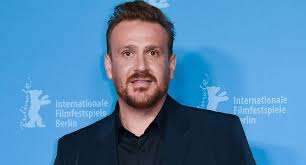 The movie is about a couple who seeks to recover their homemade pr0n video. Is Jason Segel Married All About Jason S Dating Life Thenetline