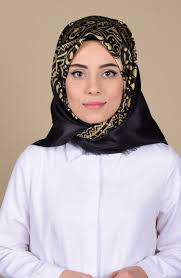 Sefamerve Desenli Tafta Esarp Modelleri Moda Tesettur Giyim Moda Esarp Giyim