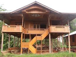 Rumah purba karampuang mengikuti model rumah adat bugis makassar. Desain Rumah Kayu Bugis