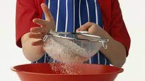 Al drie hierdie stowwe is so deeglik deurmekaar geroer dat dit vir jou lyk na 'n blywende, papperige gemors. Graad 6 Skeiding Van Mengsels Youtube