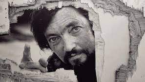 Em 2007 foi dado oficialmente o nome de plaza julio cortazar à pequena praça no extremo ocidental da île saint louis, onde ocorre o conto las babas del diablo. Julio Cortazar In 24 Cronopio Per Second Al Dia News
