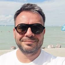 ❗Jacek Magiera w ciągu kilku najbliższych dni ma zdecydować, czy chce  pracować w Śląsku Wrocław. ❗Andrzej Płatek to jeden z kandydatów na  dyrektora sportowego. Ale oprócz niego jest jeszcze kilku poważnych  chętnych.