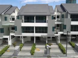 Saham permodalan besar biasanya ialah peneraju industri dan sektor serta mewakili syarikat yang terkenal. Sunway Spk 3 Harmoni Home Jalan Inai Besar Sunway Spk Damansara Kepong Kuala Lumpur 4 Bilik Tidur 2526 Kps Teres Rumah Pautan Dijual Oleh Moh Rm 1 200 000 25113158