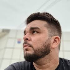 Rafael Albert Perfis