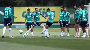 Diego alves, isla, willian arão, rodrigo caio e filipe luís; Palmeiras X Flamengo Informacoes Curiosidades E Historico Do Confronto Palmeiras