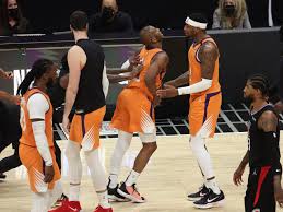 Hoy ambos disputarán unas finales nba y claro que vale emocionarse. After Patrick Beverley Cowardly Shoved Chris Paul From Behind Frank Kaminsky Took A Beating