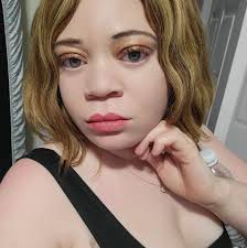 J. Adrienne and Kimbella learn that they have quite a bit in common, down  to the fact that they both have 13-year-old boys at home in this week's  bonus clip.