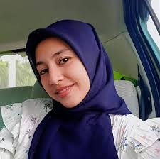 Rafaela Ugarte's Instagram, Twitter & Facebook