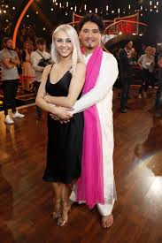 Wer macht seine kandidatin zum dancing star 2016? So Findet Erich Klann Let S Dance Ohne Seine Oana
