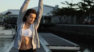 Selbst in eurem urlaub halten wir euch fit! Aerobic Fur Zu Hause Das Effektive Power Workout