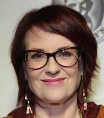 If you're retired and want to enjoy more of life and spend less time on your hair, maybe it is if you're unsure if you want to take the big chop or not, check out these 30 short hairstyles that are perfect for senior citizens. Short Hairstyles For Women With Glasses Say Bye To Old Looking Style Women Hairstyles