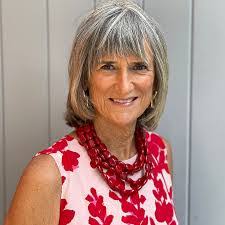 Katharine Folger's Instagram, Twitter & Facebook