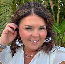 Lydia wanted more icy, less warmth—mission accomplished! ❄️✨ We also added  a subtle money piece for that extra pop of blonde. The books are filling up  fast—grab your spot now at josiepatterson.glossgenius.com! #