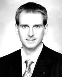 Lee Whitley's Instagram, Twitter & Facebook