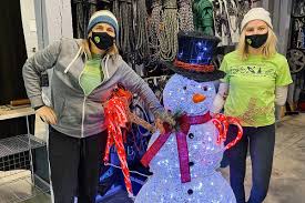 Our spirited holiday blend starts with naturally decaffeinated green tea and adds seasonal flavors like cool peppermint, creamy candy canes. Candy Cane Lane Cancelled Penticton Western News