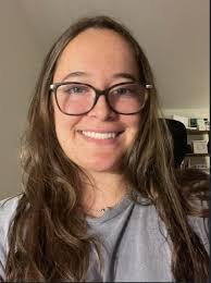 Amanda Molitor's Instagram, Twitter & Facebook