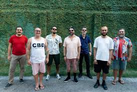O grupo Los Sebosos Postizos, se apresenta no Circo Voador - Portal QG DA  MÚSICA