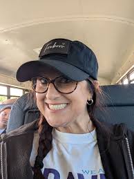 What to include in a get to know me presentation for 7th grade students?