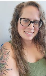 Lilly Tran's Instagram, Twitter & Facebook