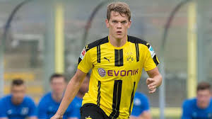 Matthias ginter verlässt den bvb und schließt sich der borussia vom niederrhein an. Fast Fix Ginter Hat Sich Fur Neuen Klub Entschieden