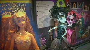 Und daher für häuslbauer und renovierer komplett kostenlos. Barbie Bekommt Konkurrenz Von Den Girls Der Monster High