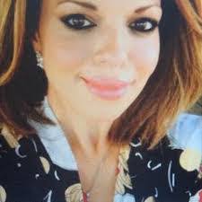 Tara Springfield's Instagram, Twitter & Facebook