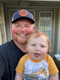 Happy birthday to my sister Destiny Griffith! Hope u have the best day! I  love u!