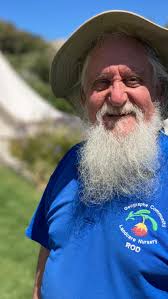 This morning our Coastal Officer Mandy Edwards visited North Point  preparing the site for this weekend's community planting and brushing busy  bee 🌊🦋🌈...