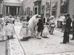Rare Photos From Princess Diana And Prince Charles Wedding Released Prinzessin Diana Hochzeit Royale Hochzeiten