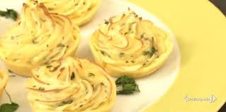 Dalle focacce agli antipasti, dai primi più semplici ai secondi più suntuosi fino ai dolci più invitanti e perfetti per ogni occasione. Cotto E Mangiato Ricetta Rustici Da Antipasto Tessa Gelisio