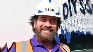 sos: Nick Knowles apologizes