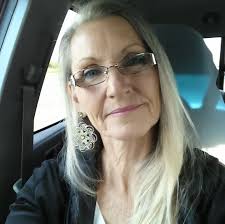 Free queen comforter for guest?