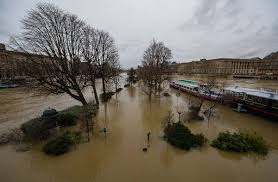 Inundaciones, deslaves, huracanes y terremotos fueron los fenómenos naturales que azotaron con más furia al planeta en el 2017. Entre Inundaciones Paris Se Pregunta Si Su Futuro Estara Bajo El Sena The New York Times