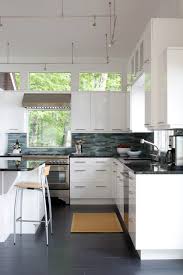 Looking for kitchen flooring ideas to spruce up your house? 7 Kitchen Flooring Materials To Boost Your Cooking Comfort