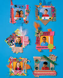 Don't worry as you don't have to spend too much to make these beautiful frames. Paper Picture Frame Fun Family Crafts