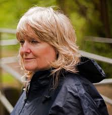 Deanna Dewey's Instagram, Twitter & Facebook