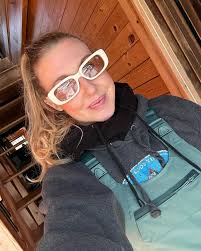 Having a sentimental Sunday moment after a Vol win and all my friends being  in town! Love Tennessee and these people BIG 🥲 🧡