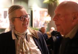 Mona Bergseth, Feature