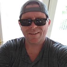 Are there music schools or teachers in Waycross that offer piano, cello,  and guitar lessons for kids?