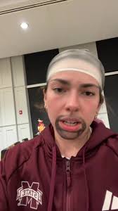 Being your track coach for Halloween>>> #halloween #sec #hailstate #msu  #mississippistate #track #trackandfield #crosscountry #steveharvey @Jaelyn  Ogle @Trinity Holland