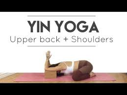 20 Minute Yin Yoga For Hips Upper Back My Favorite Music And So Relaxing In 2020 Yin Yoga Yoga Yin